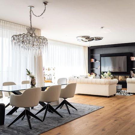 Exclusive 2Br Skyline Penthouse By Hm Apartment Vienna Exterior photo