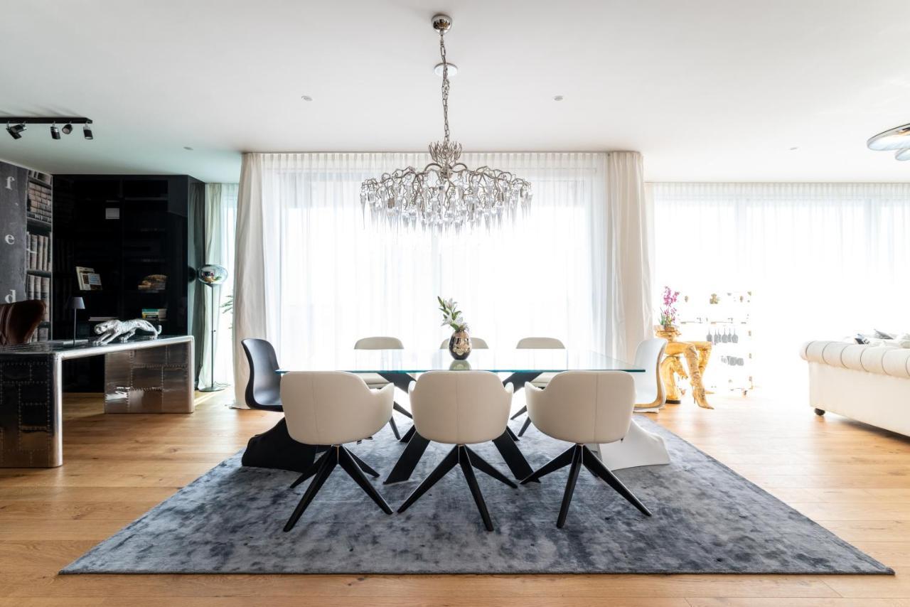 Exclusive 2Br Skyline Penthouse By Hm Apartment Vienna Exterior photo