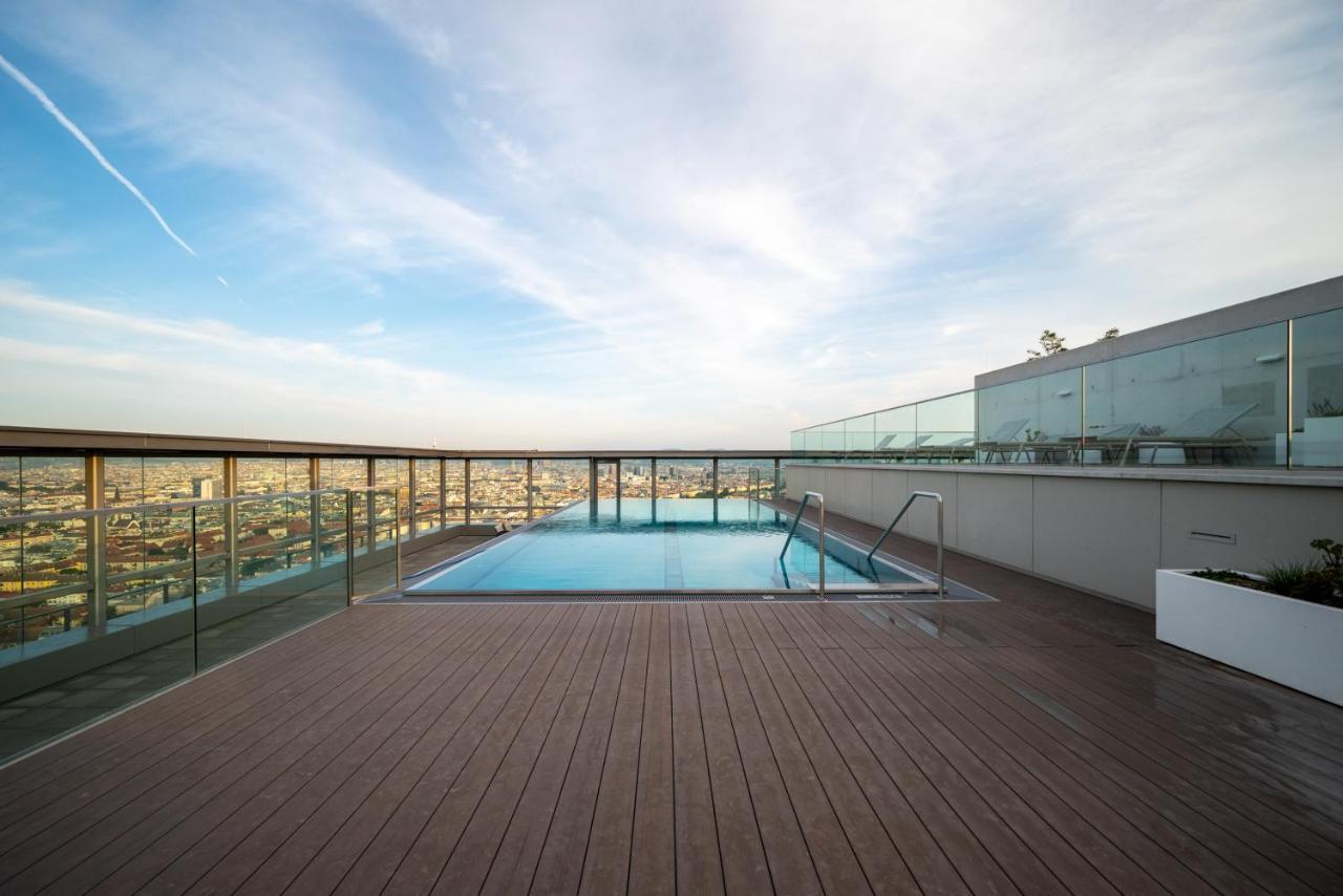 Exclusive 2Br Skyline Penthouse By Hm Apartment Vienna Exterior photo