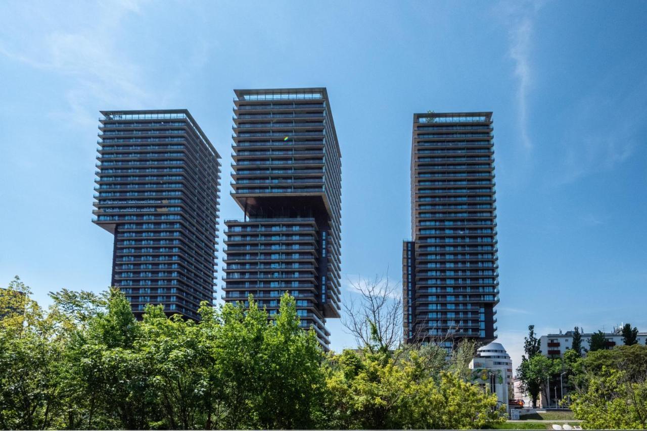 Exclusive 2Br Skyline Penthouse By Hm Apartment Vienna Exterior photo
