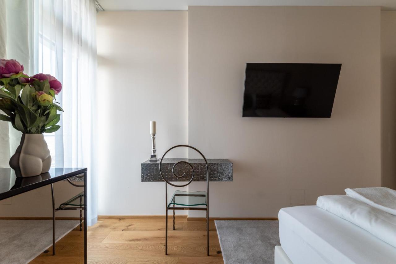 Exclusive 2Br Skyline Penthouse By Hm Apartment Vienna Exterior photo
