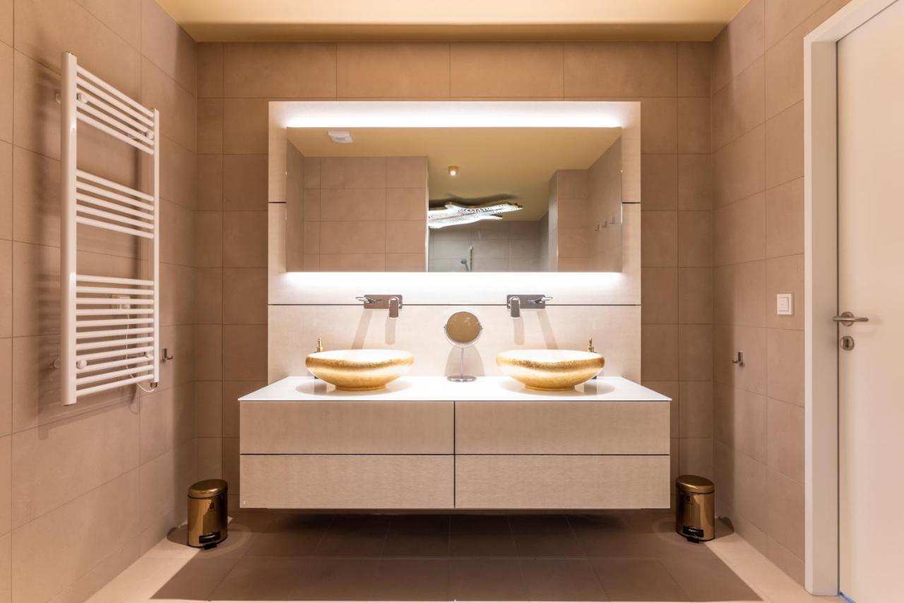 Exclusive 2Br Skyline Penthouse By Hm Apartment Vienna Exterior photo
