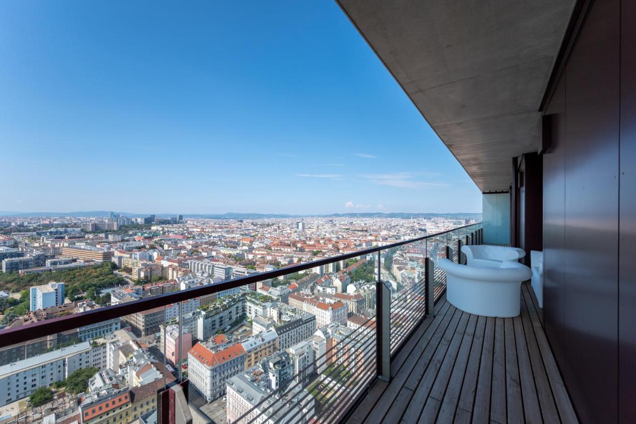 Exclusive 2Br Skyline Penthouse By Hm Apartment Vienna Exterior photo